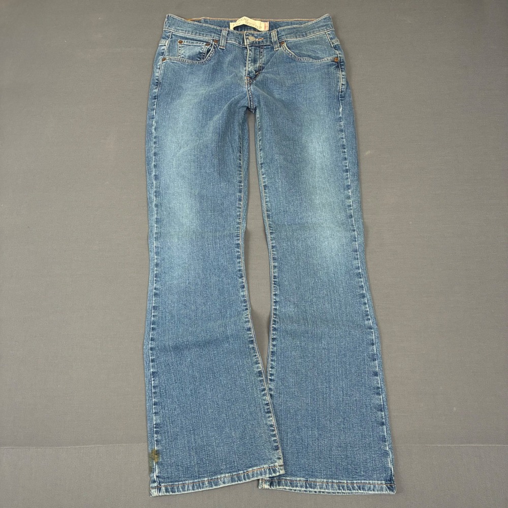 Y2K Levi's 515 Medium Wash Bootcut Jeans Women's Size 6S 28x30